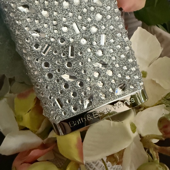 🆕🫧 BATH & BODY WORKS “SILVER TOSSED GEMS” FOAMING HAND SOAP HOLDER. BRAND NEW. - Picture 3 of 8